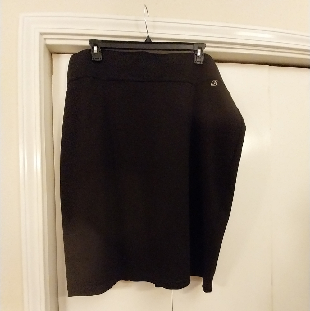 24W NWT Calvin Klein Black Skirt